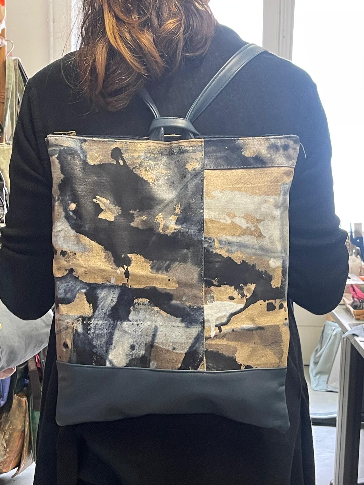 T - BACKPACK